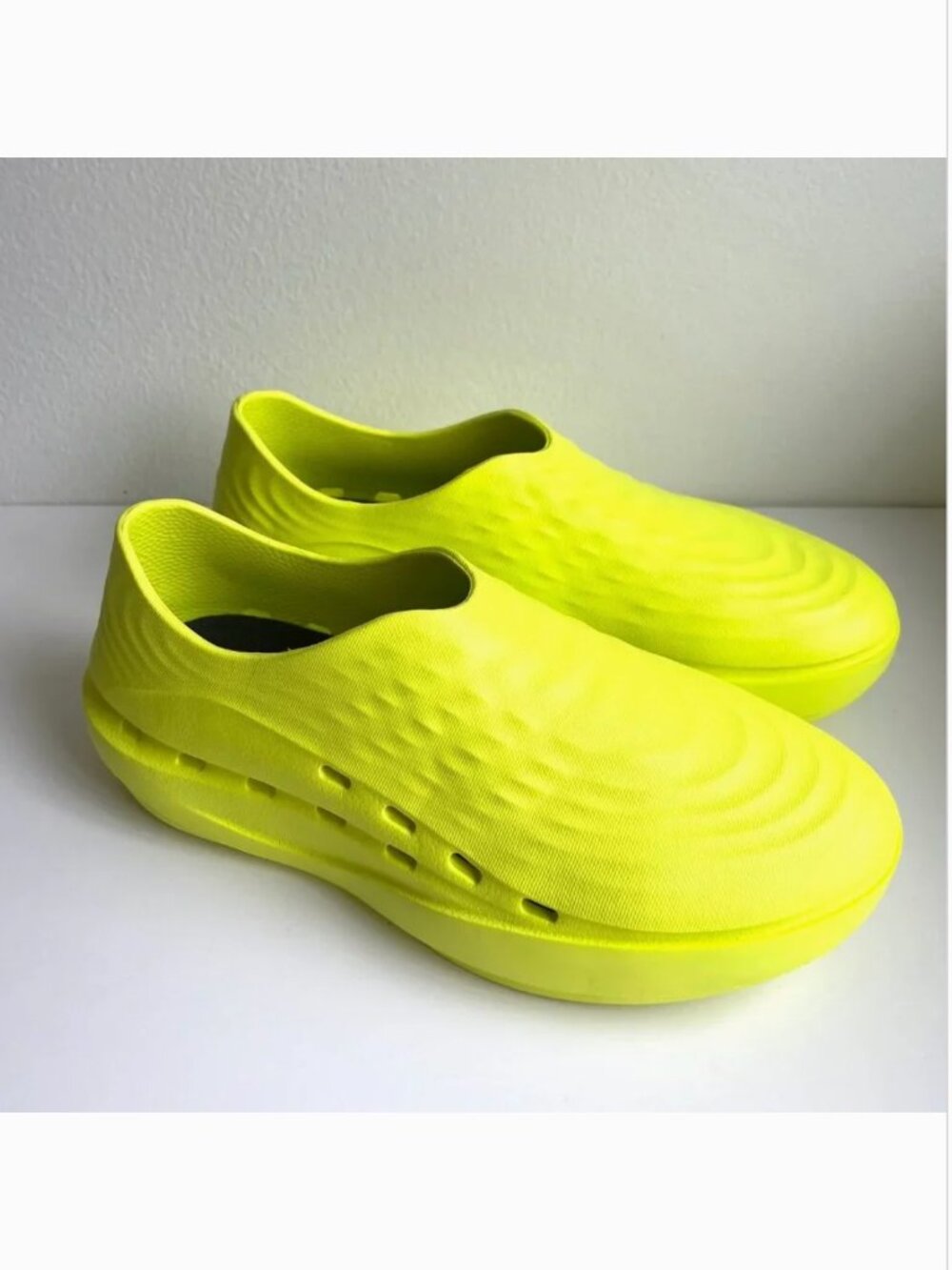 Women’s Stand+ Slip-On Sneakers - Neon Yellow